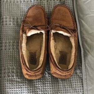UGG womens  Tan Leather Loafers